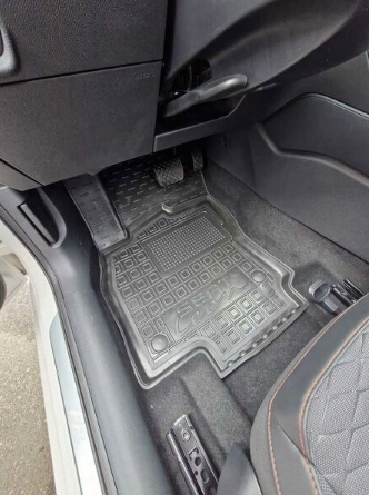 коврики салона Seat Leon 2021-> борт 2,5см, с перемычкой