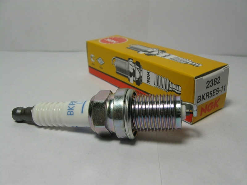 Свiчка запалювання NGK 2382 - зображення 2