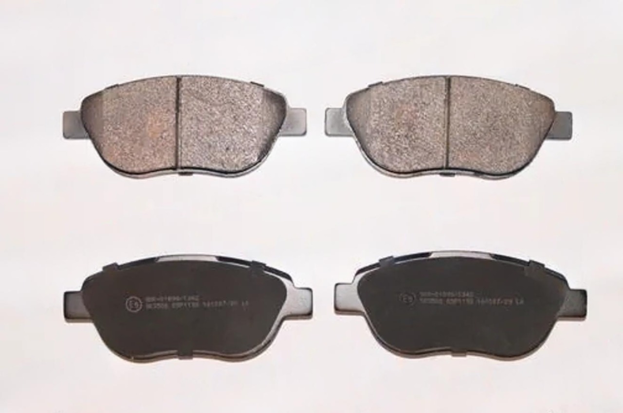 колод.торм. пер. Peugeot 207, Citroen C4, Fiat Doblo 03->  (LPR-Samko)