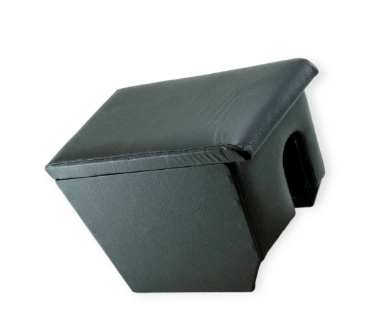 подлокотник Audi 80  черный  (кожзам)  PREMIUM