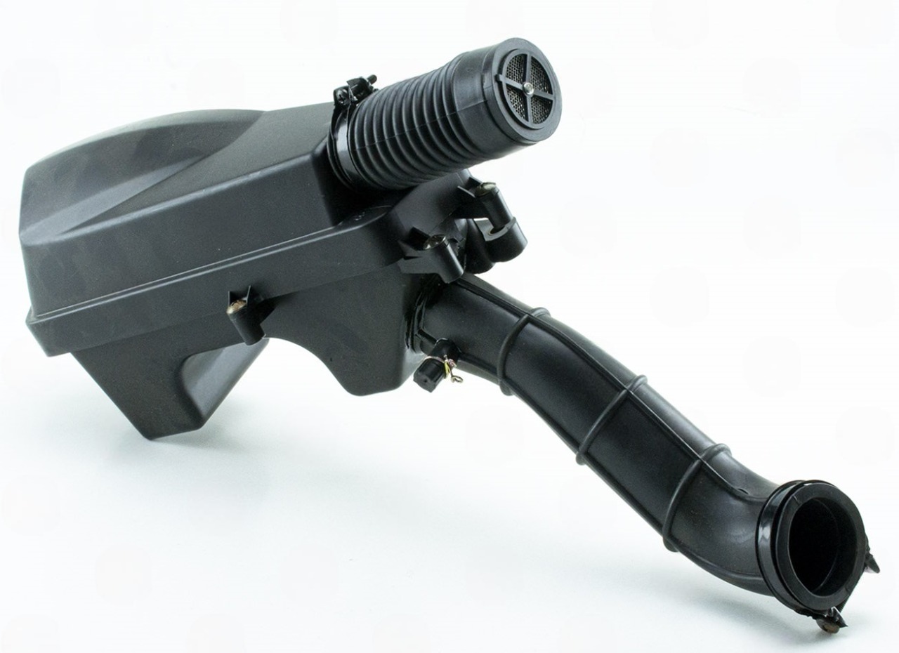 корпус воздушного фильтра GY 6-50 с вырезом под амортизатор (+ поросенок)