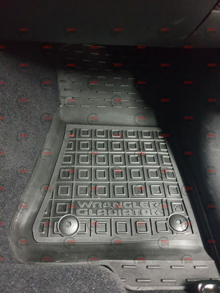 коврики салона Jeep Wrangler Gladiator 2021-> борт 2,5см, с перемычкой 11868 - зображення 2