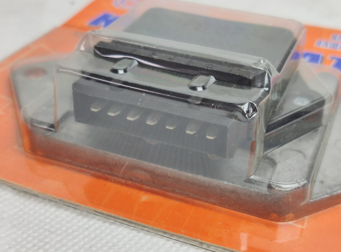 коммутатор 08 (7-конт) Совэк 179.3734 оранж блист. 179.3734 - зображення 2