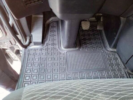 коврики салона Mercedes Actros 2011-2018 (плоский пол) борт 2,5см, с перемычкой