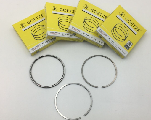 Комплект кілець на поршень