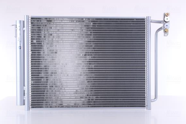 Конденсер BMW X5 E53(00-)X5 3.0d(+)[OE 6.914.216]