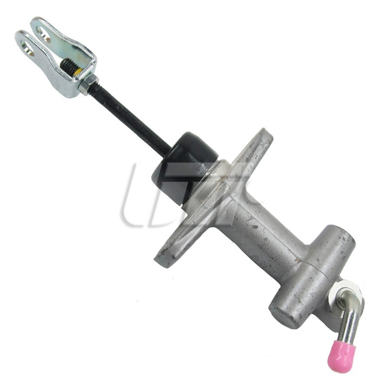 Головний циліндр зчеплення