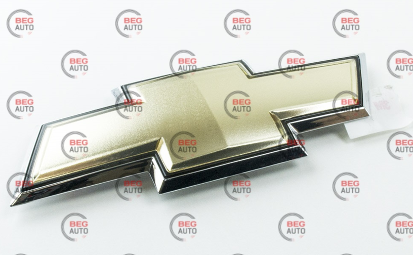 Емблема багажника "AVEO" хрест