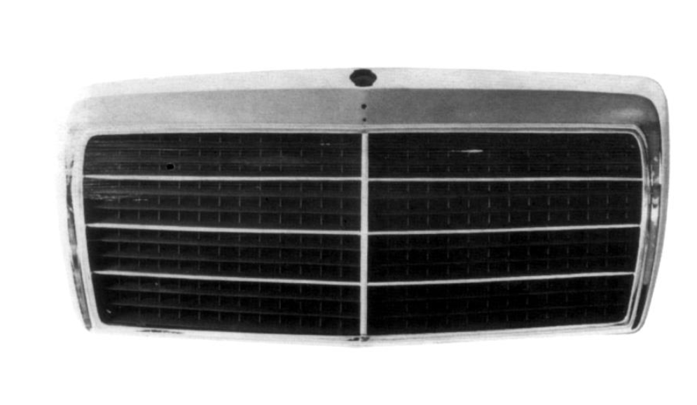 Решітка радіатора в сборе 6/93-