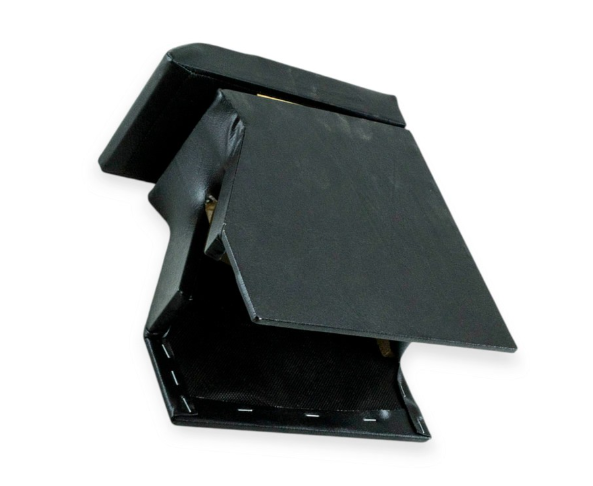 подлокотник VW B4  черный  с вышивкой (кожзам) 185113 - зображення 2