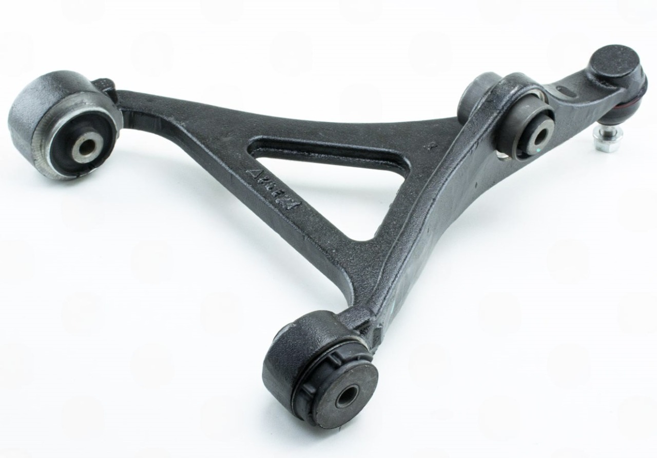 рычаг перед. подв. Chrysler 300C нижний правый R  (APLUS)