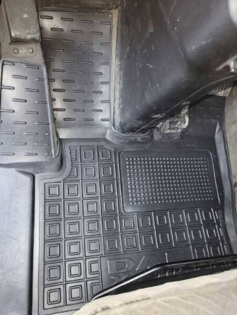 коврики салона DAF XF105 2005-2013 борт 2,5см, с перемычкой