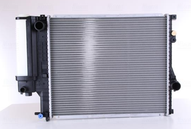 Радіатор BMW 5 E39(95-)520 i(+)[OE 1.740.696]