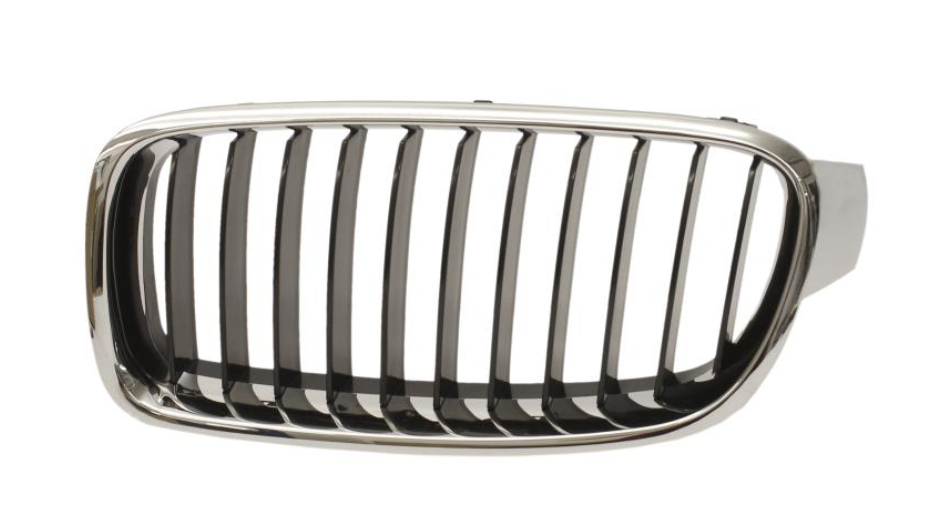 BW F30 Решітка пра. чорна с хром.рамка