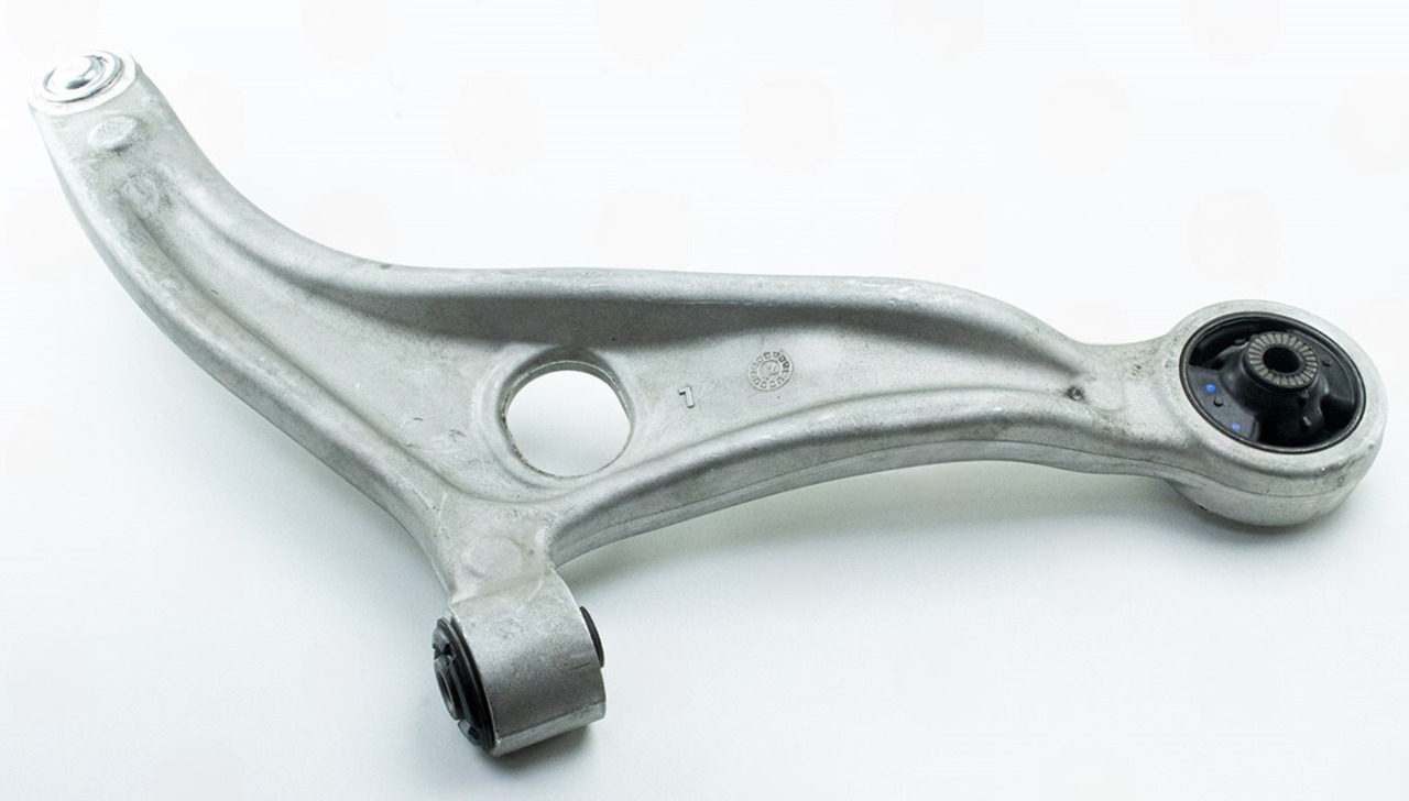 рычаг перед. подв. Hyundai Sonata (YF) 09-14 USA левый L  (APLUS)