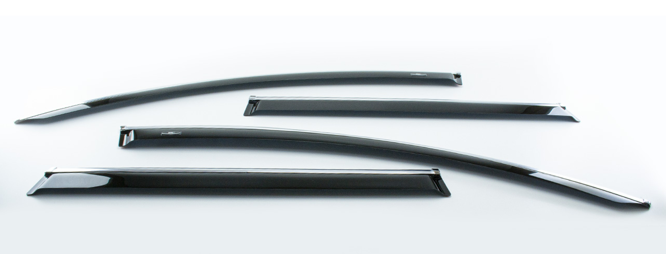 ветровик Volkswagen Passat B6/B7 унив 2005-2015 (скотч) HIC С Хром молдингом