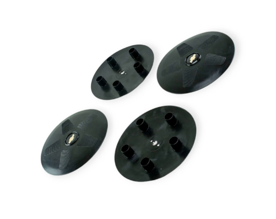 колпаки колесные малые ВАЗ 2123  (на 5 болтов) черные с силиконовой эмблемой Chevrolet (4шт)