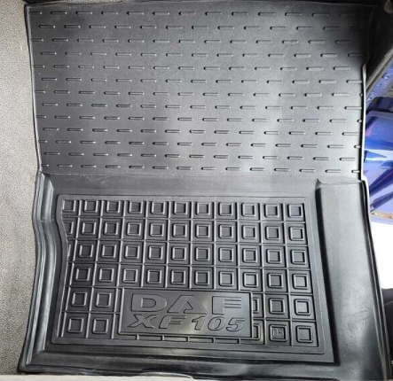 коврики салона DAF XF105 2005-2013 борт 2,5см, с перемычкой 11929 - зображення 4