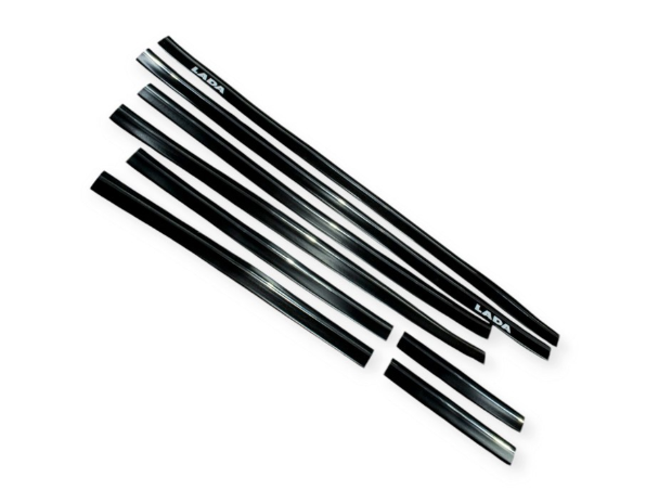 молдинг двери ВАЗ 2101-07  1 хром полоса, узкий 3,8 см, надпись LADA Sahler