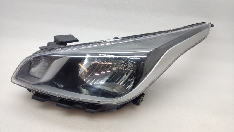 Фара передняя