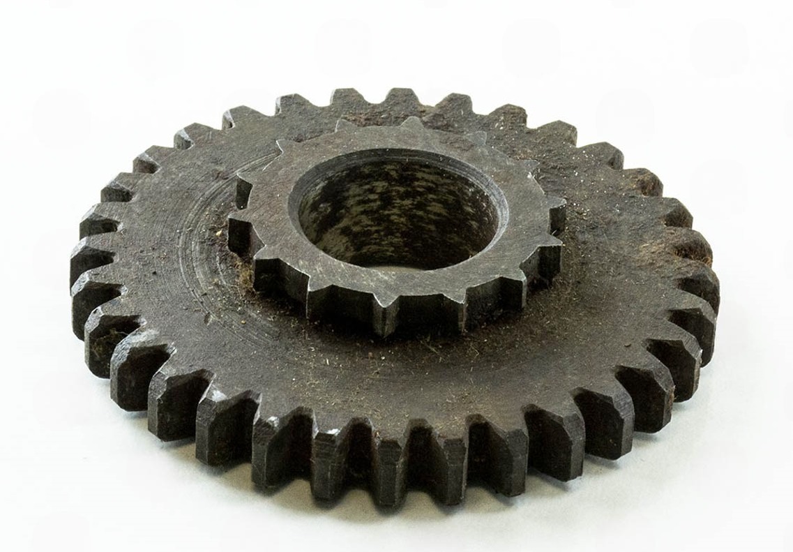 шестерня коробки МТ 2 скорости