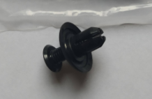 кліпса накладки салону