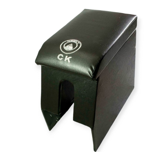 подлокотник Geely CK  черный  с вышивкой (кожзам)