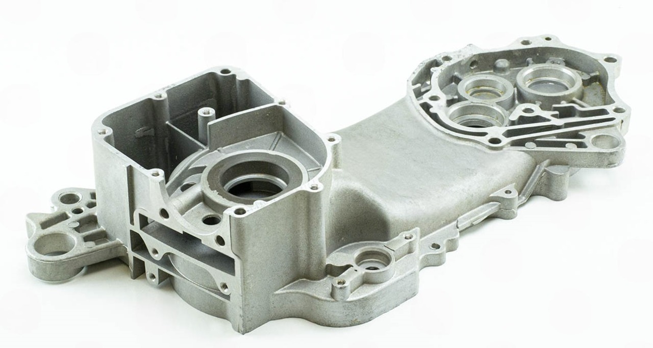 картер GY6-50 левый