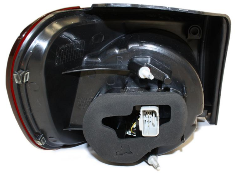 ліхтарь задний прав.зовн.с патроном (model PLUS 09-) 441-1972R3AE - зображення 2