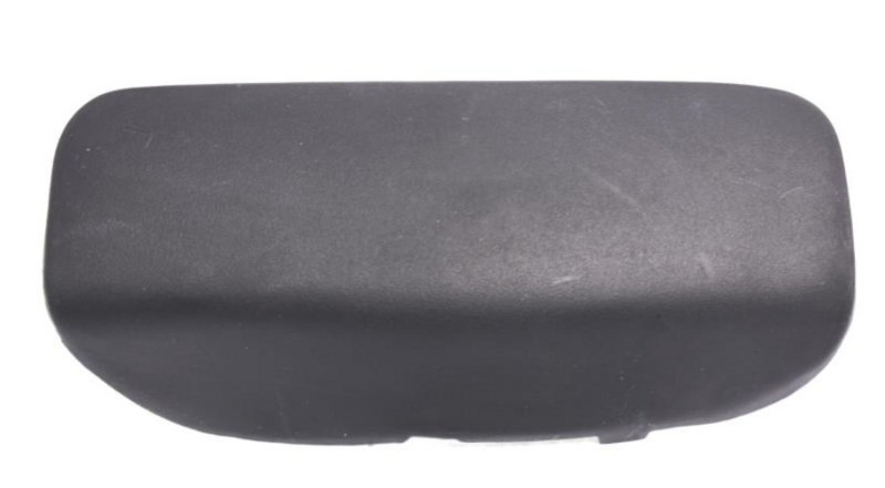 Заглушка бампера перед.